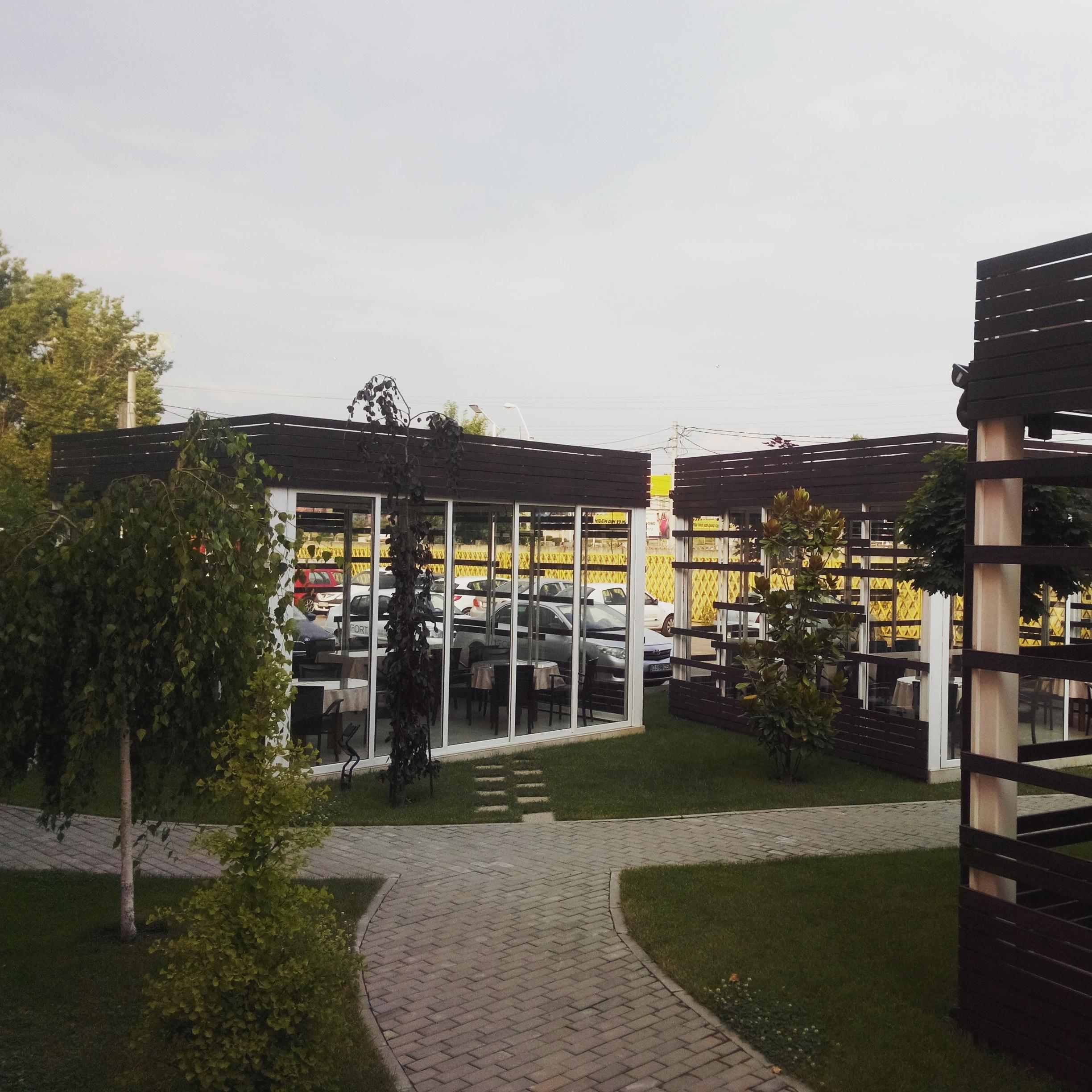 Hotel Oltenia ไกรโอวา ภายนอก รูปภาพ